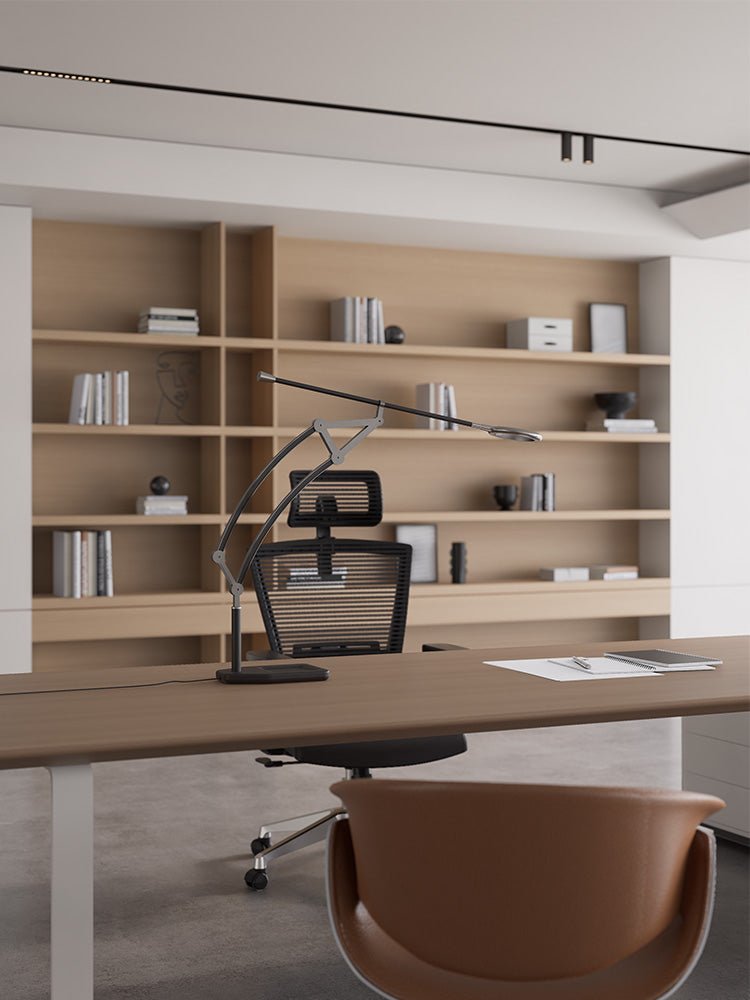 Adjustable Articulated Task Lamp