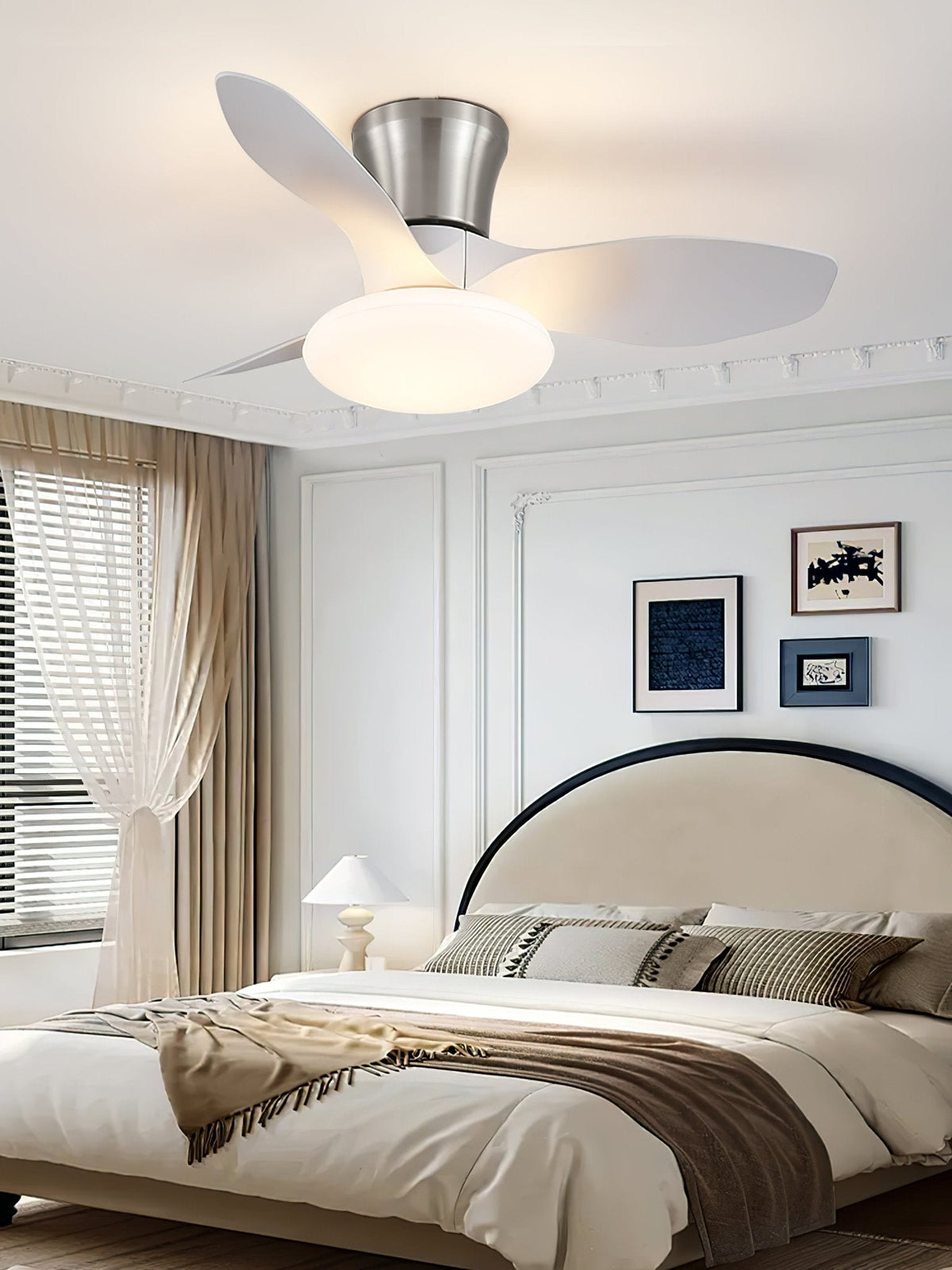 Aeris Curve Ceiling Fan Light