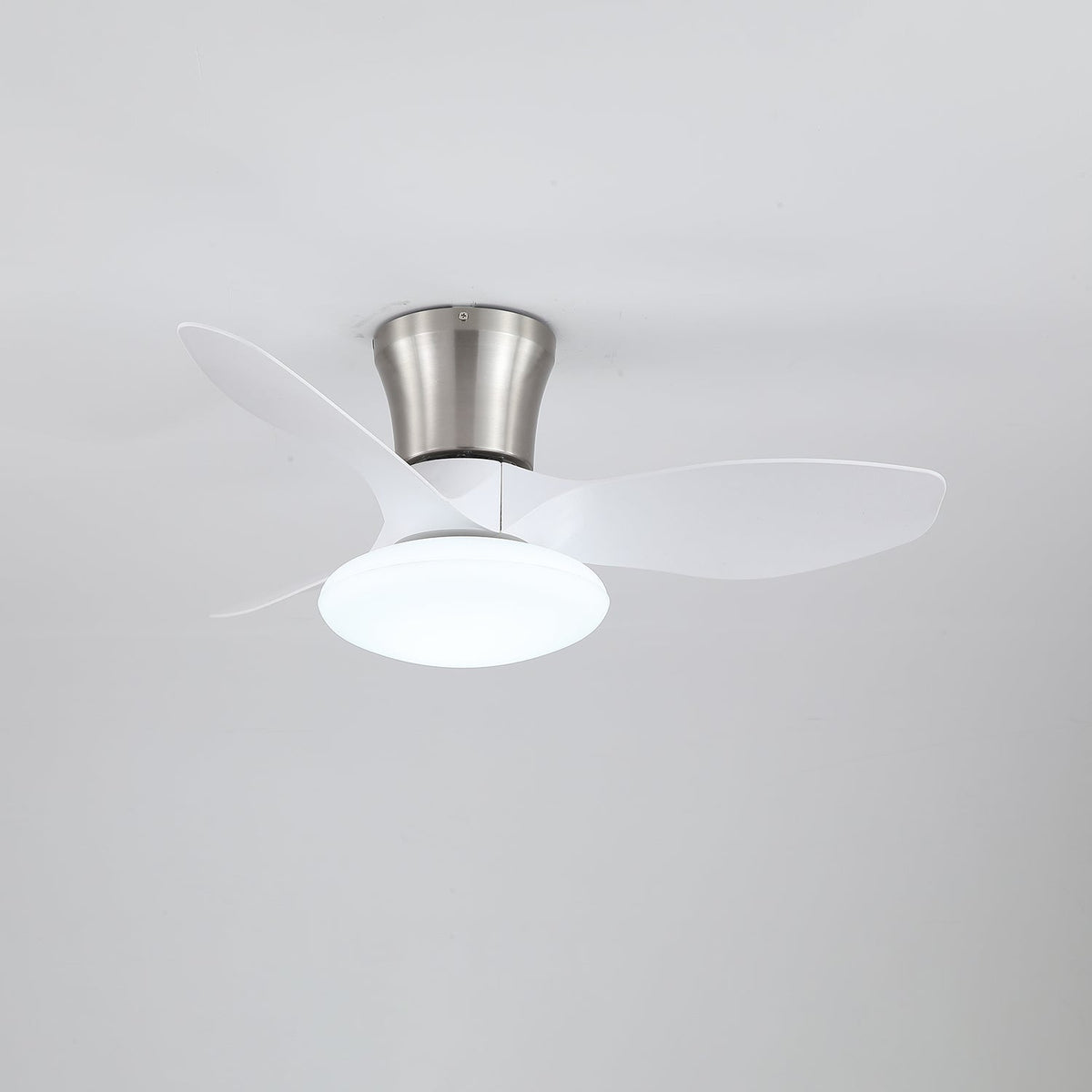 Aeris Curve Ceiling Fan Light