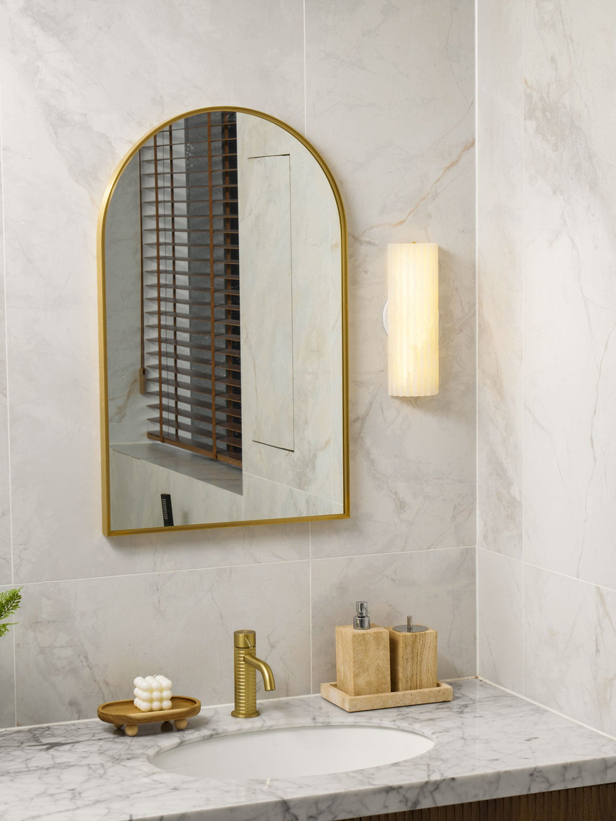 Alvia Alabaster Wall Light