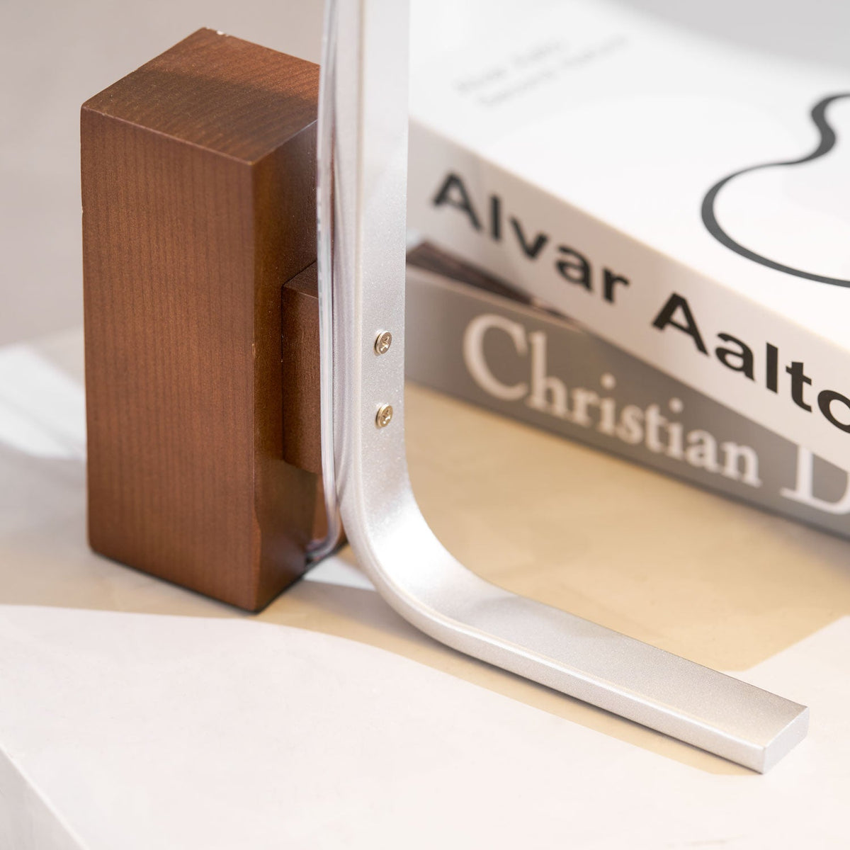 Arclune Desk Lamp