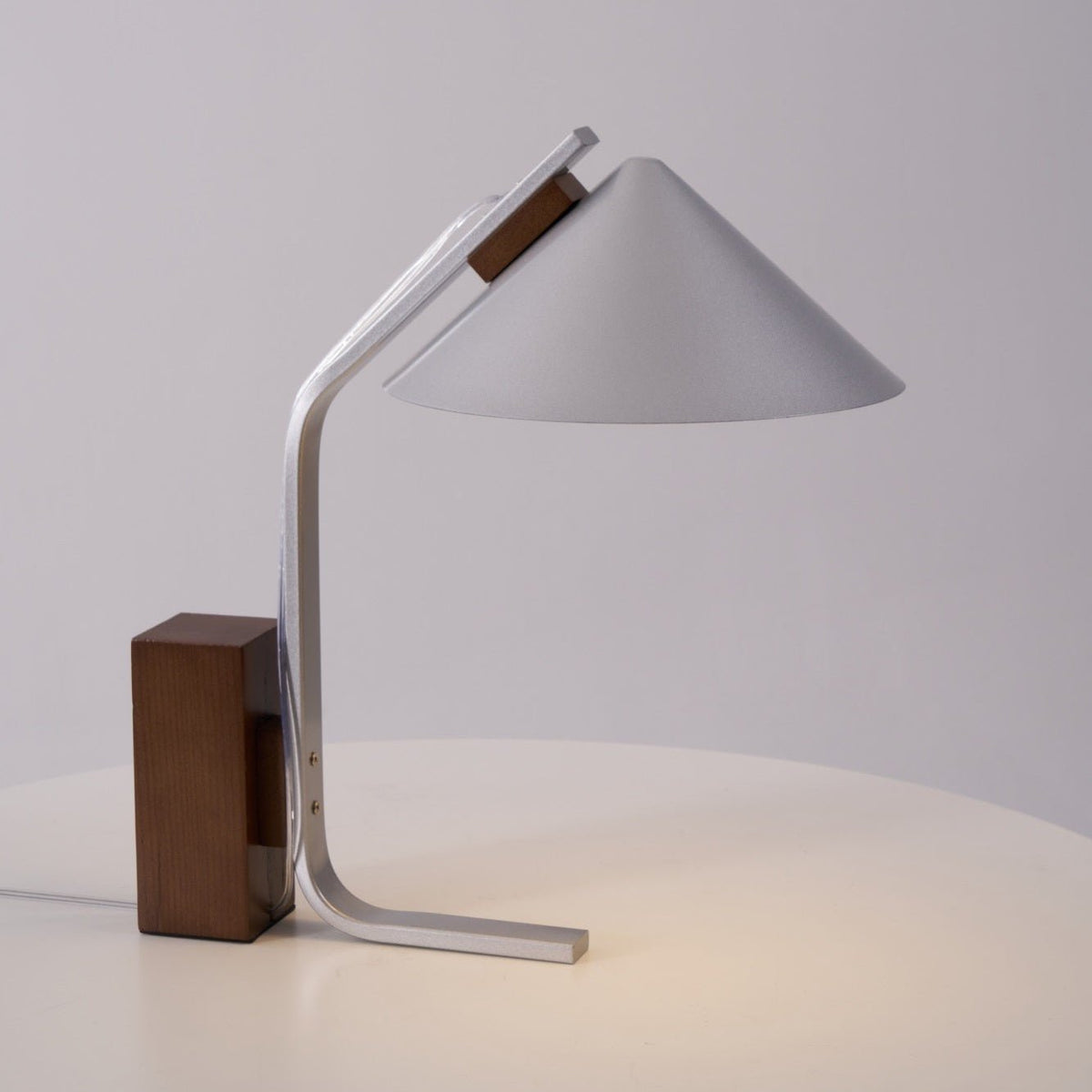 Arclune Desk Lamp