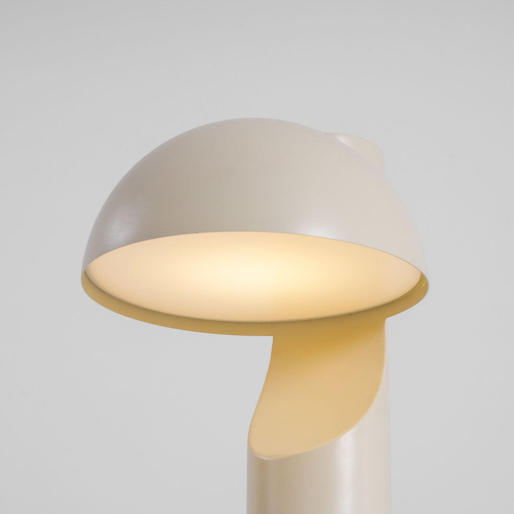Arcora Minimalist Table Lamp