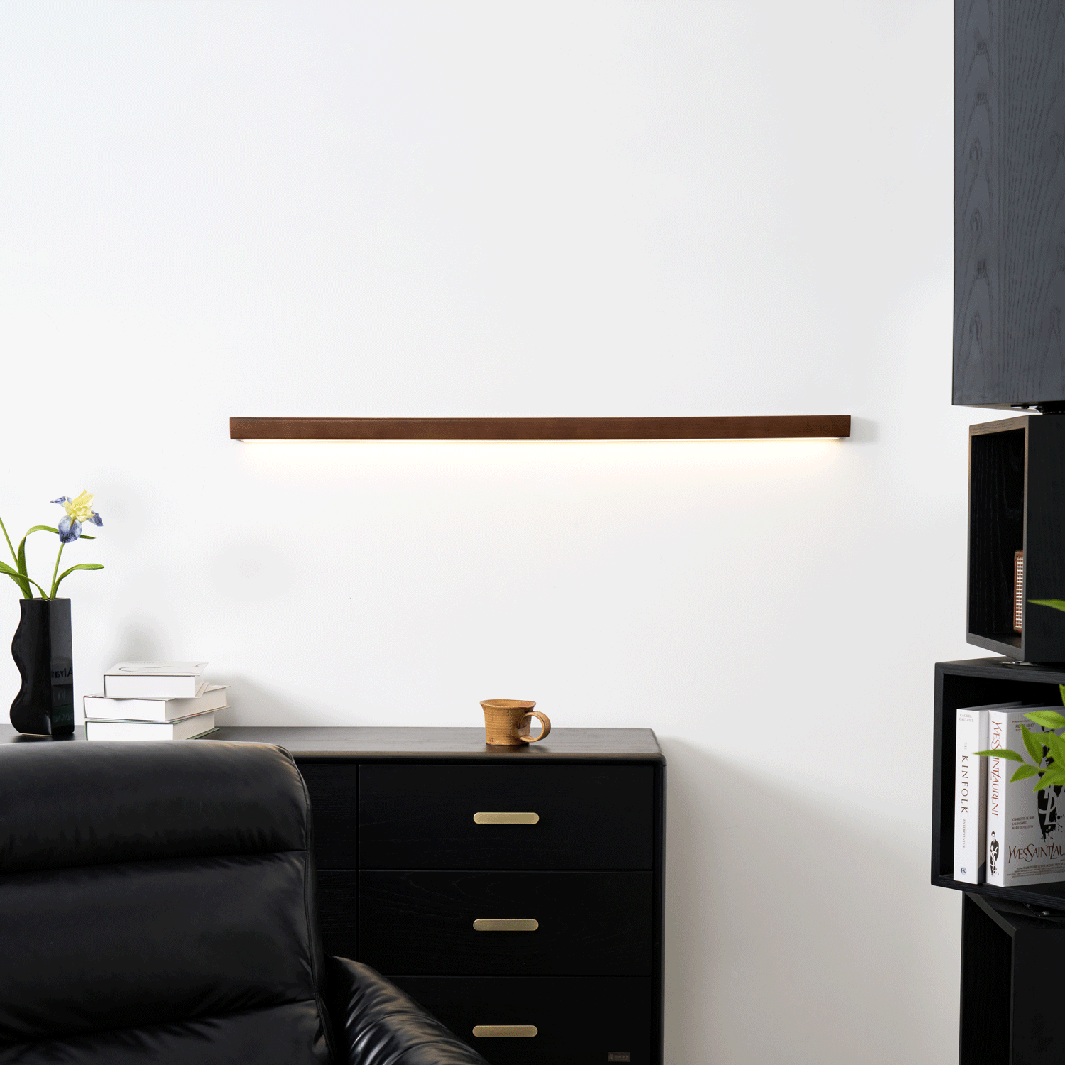 Arlo Linear Wood Wall Light