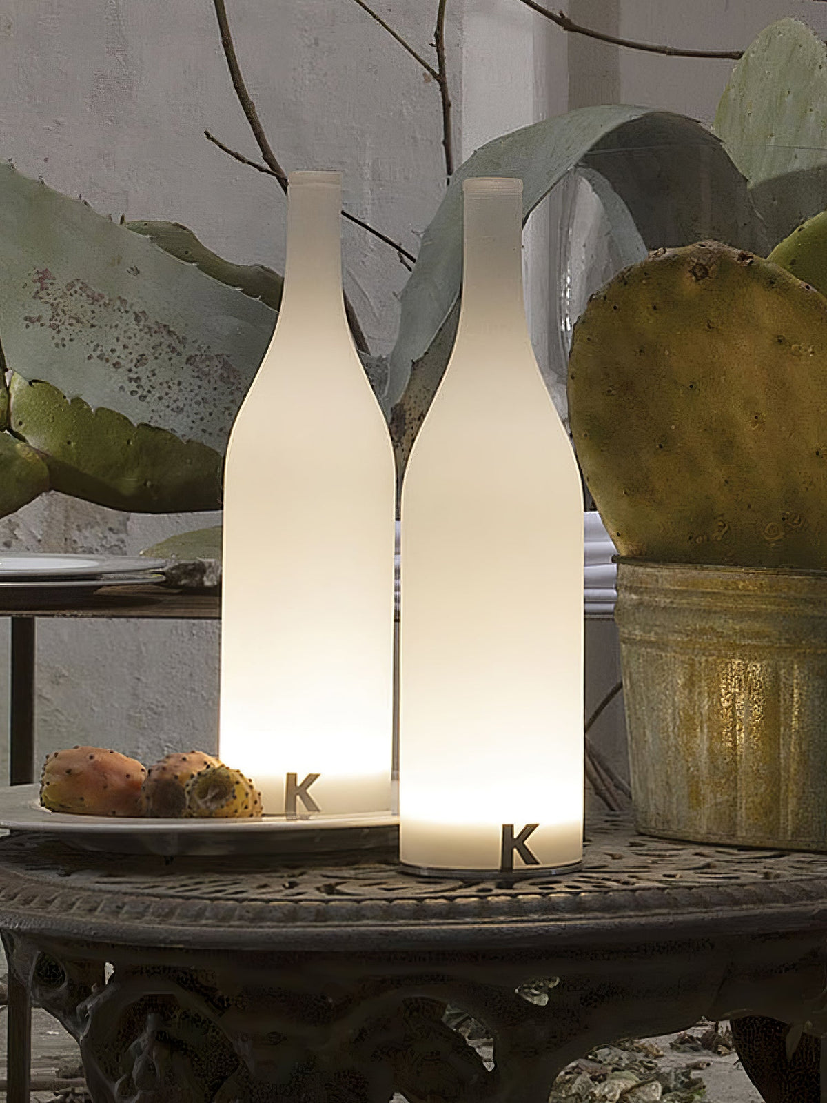 Bacco Built - in Battery Table Lamp