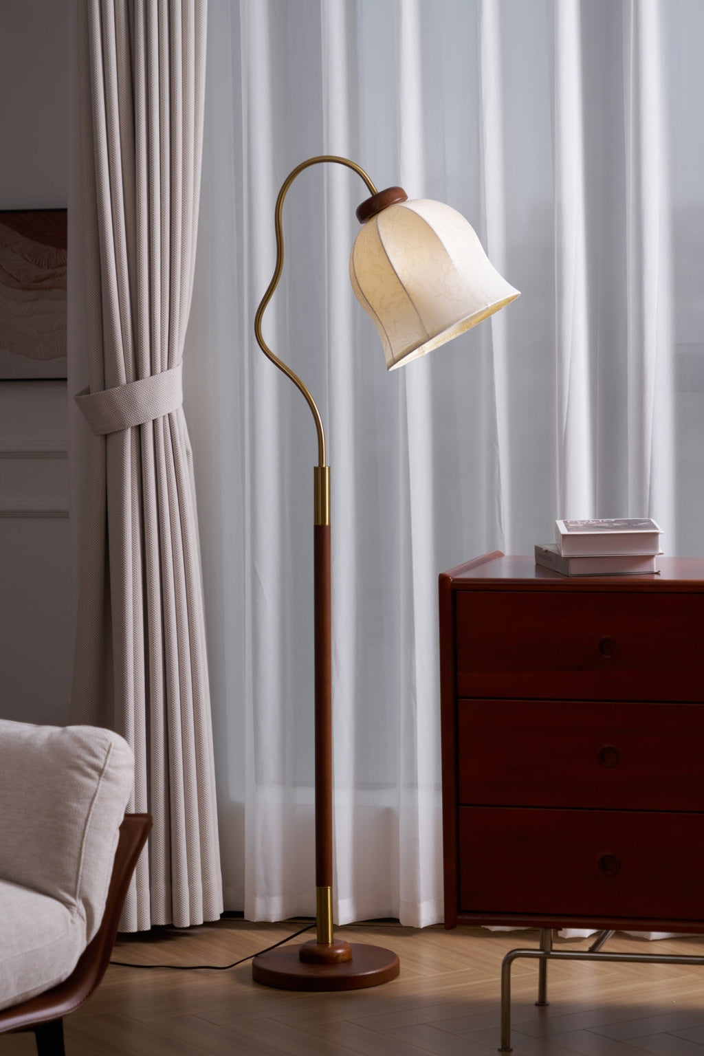 Bellvine Floor Lamp
