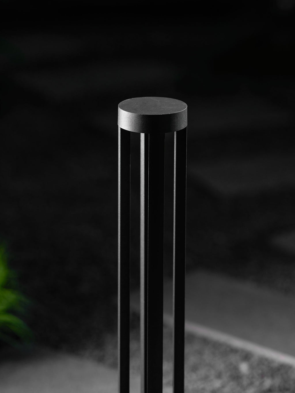 Black Cylindrical Garden Outdoor Light
