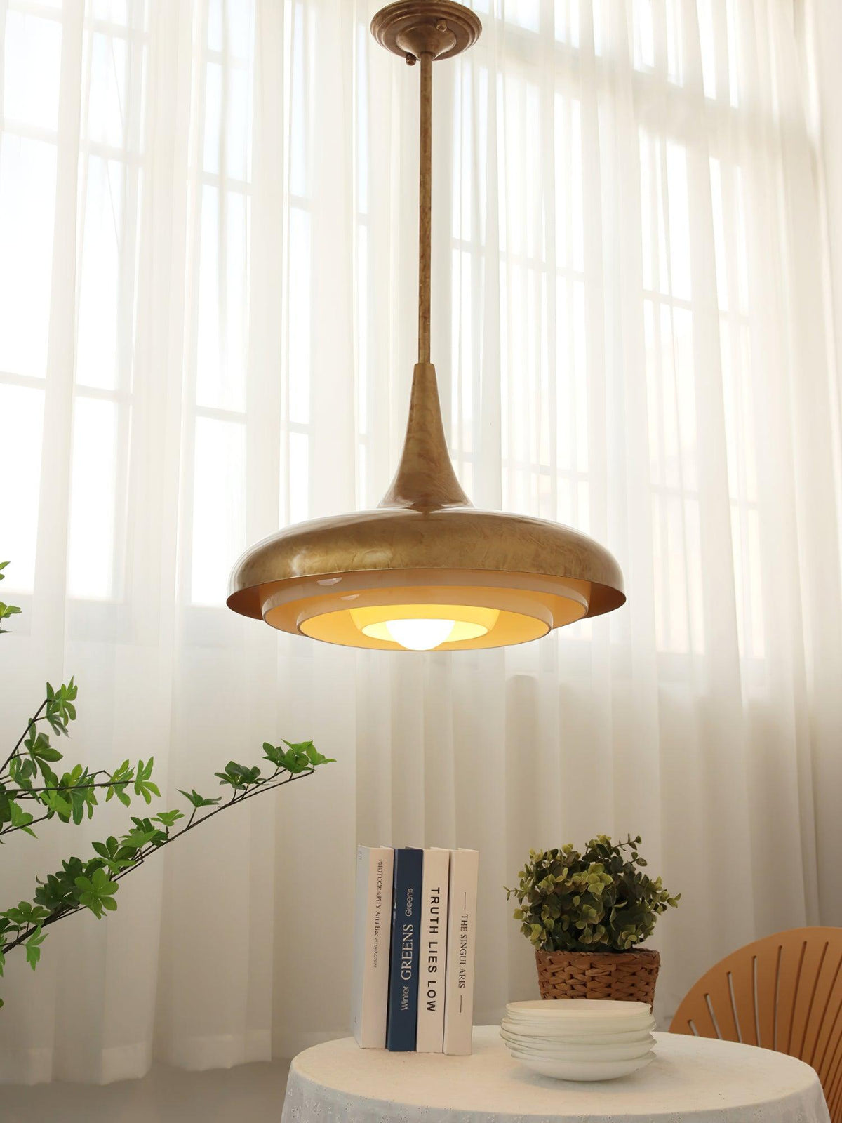 Calyx Pendant Light