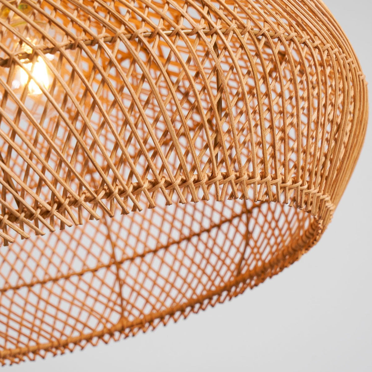 Braided Rattan Pendant Lamp