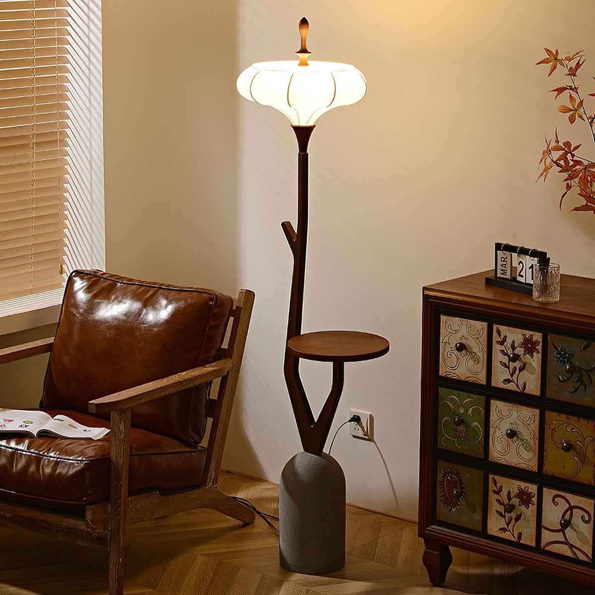 Branche Lantern Floor Lamp