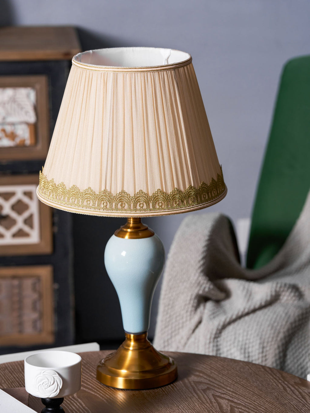 Chaslyn Desk Lamp