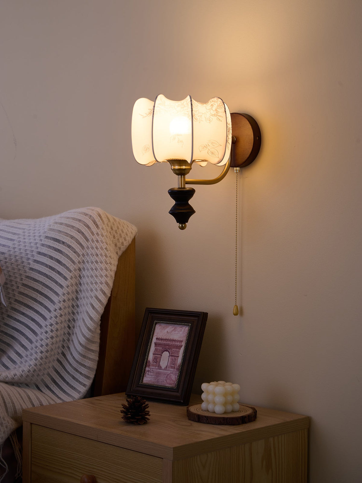 Clarendon Wall Lamp