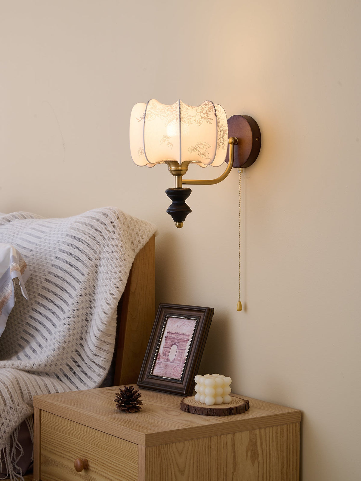 Clarendon Wall Lamp