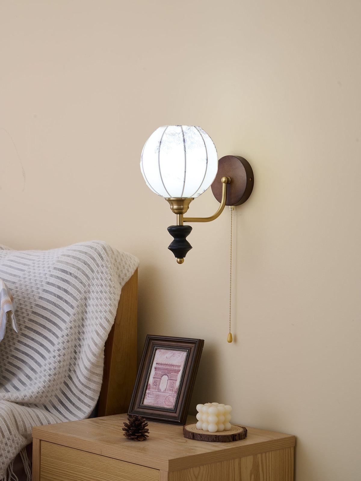 Clarendon Wall Lamp
