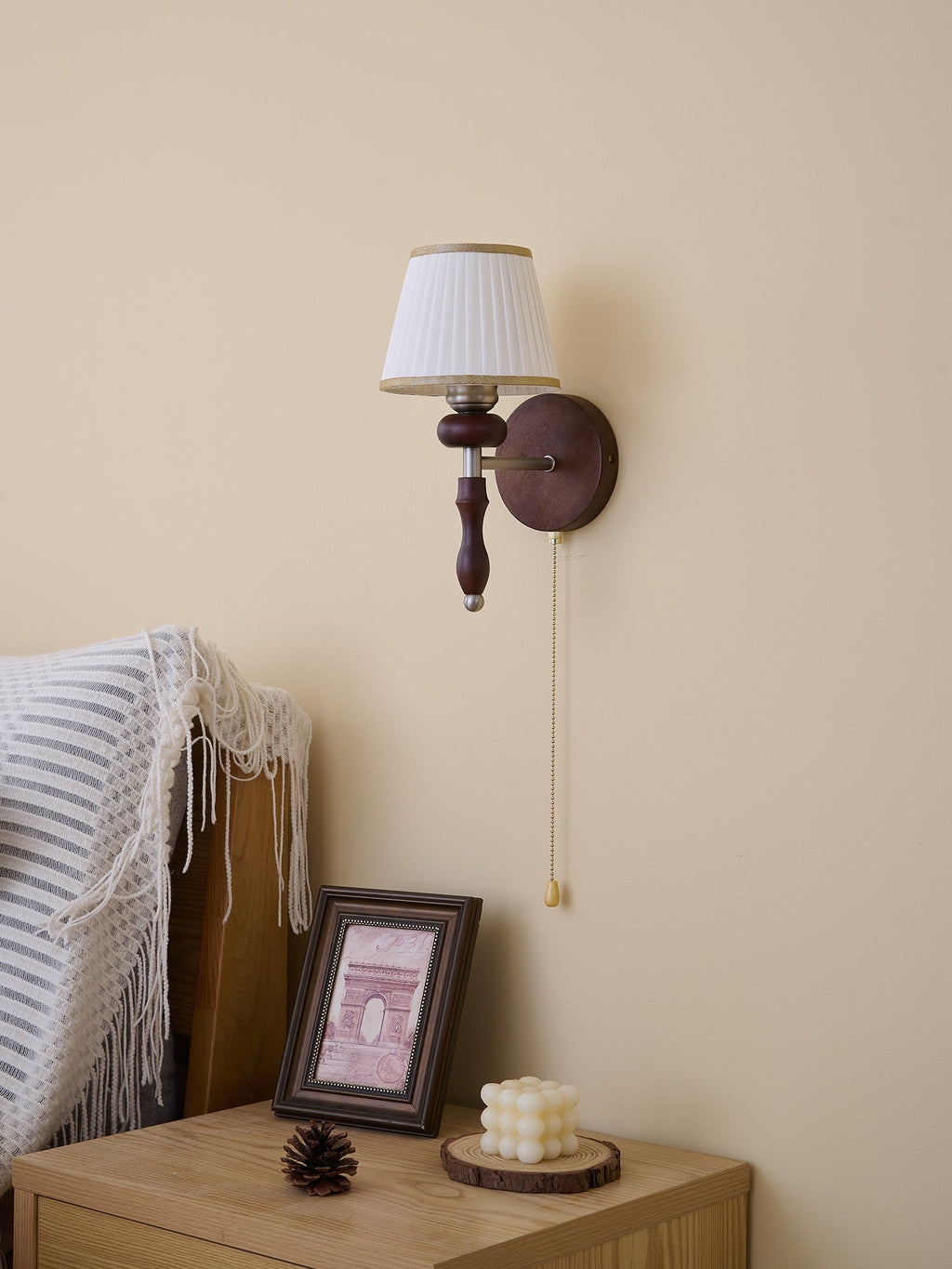Clarendon Wall Lamp