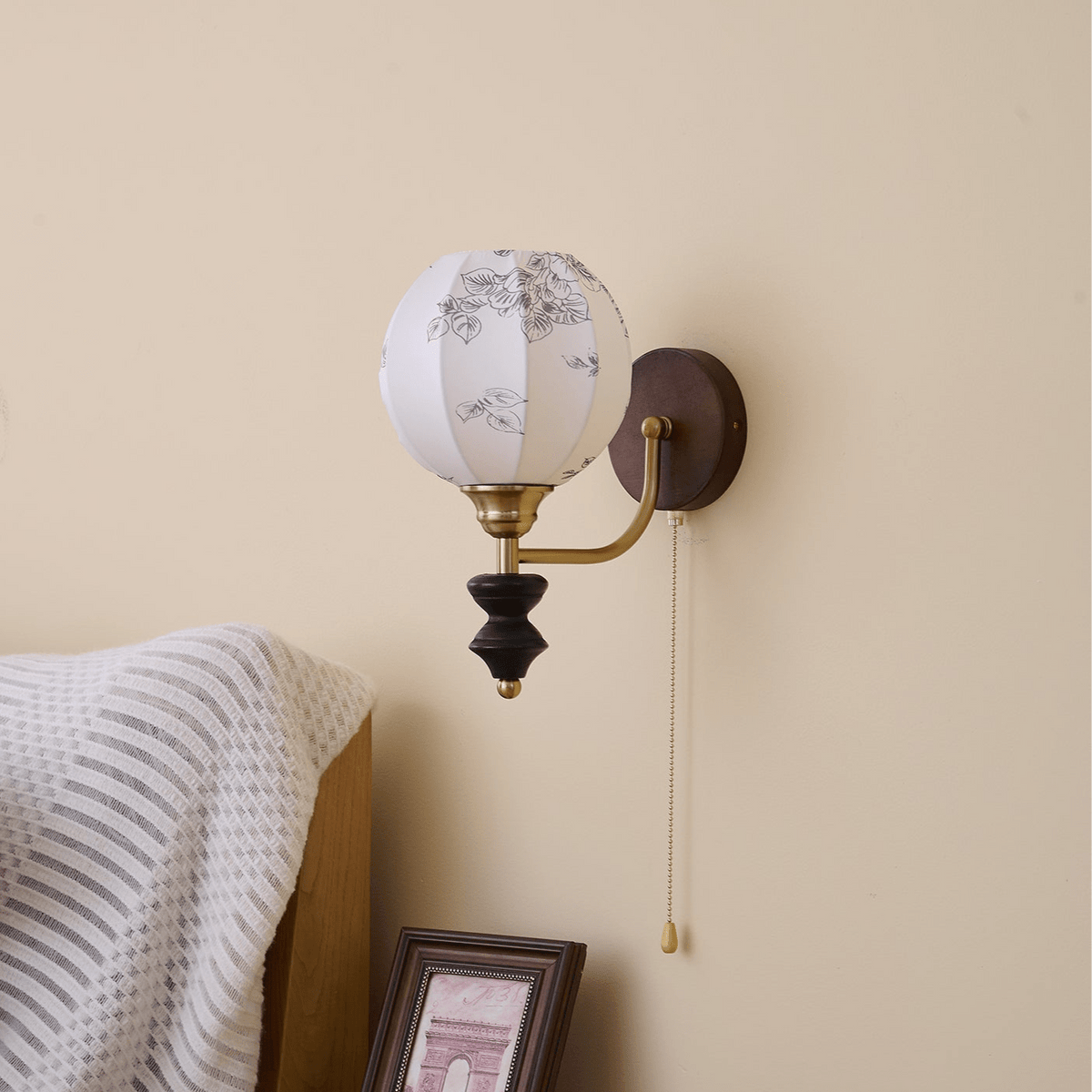 Clarendon Wall Lamp