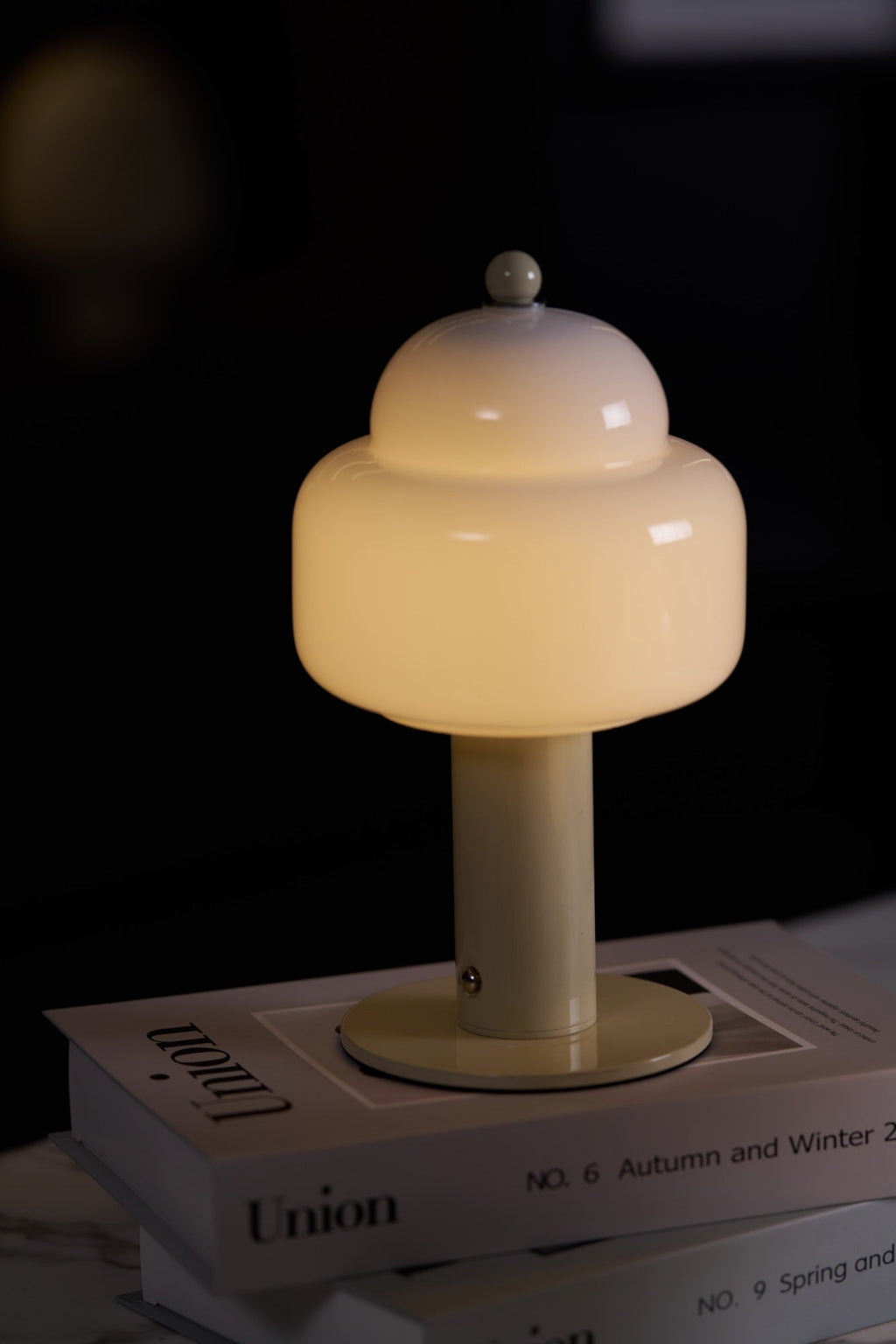 Cloud Dome Table Lamp