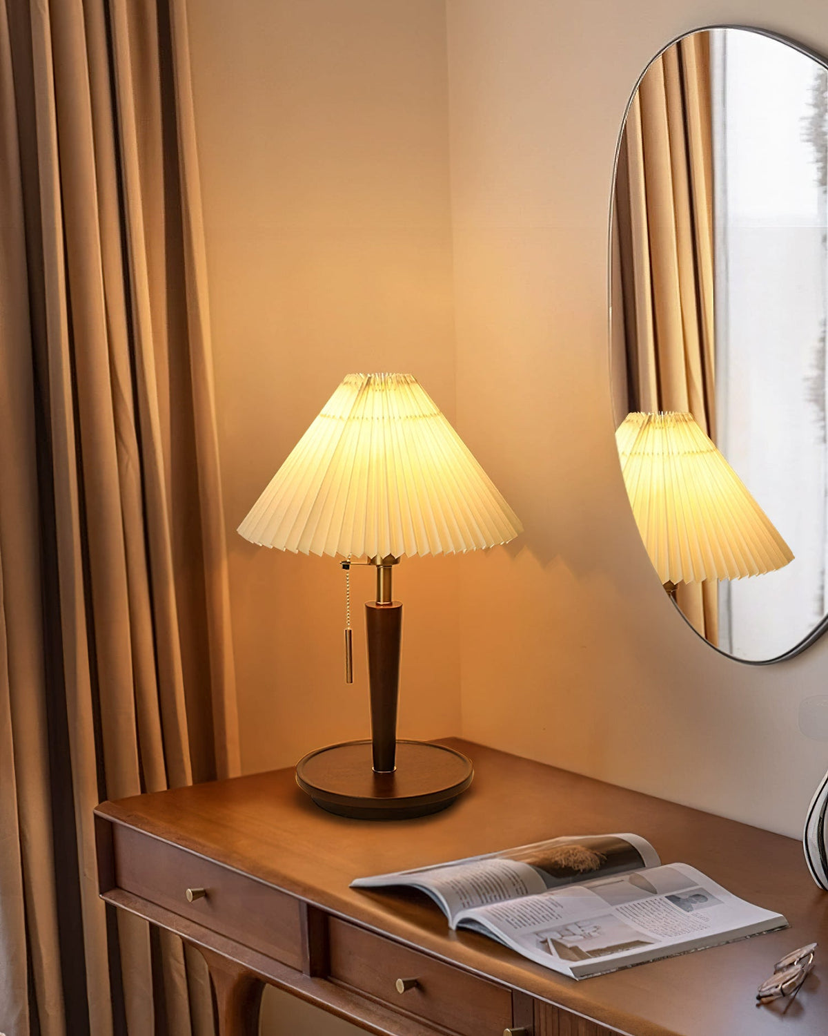 Cone Pleated Fabric Table Lamp