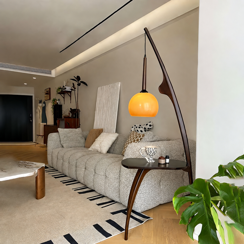 Curved Mantis Arm Floor Lamp