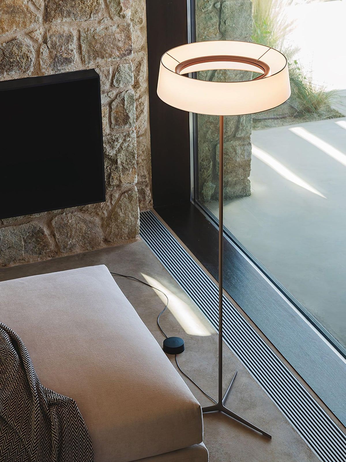Paper Glow Circular Floor Lamp