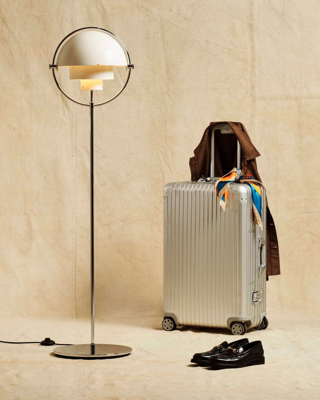 Deformed Ball Floor Lamp