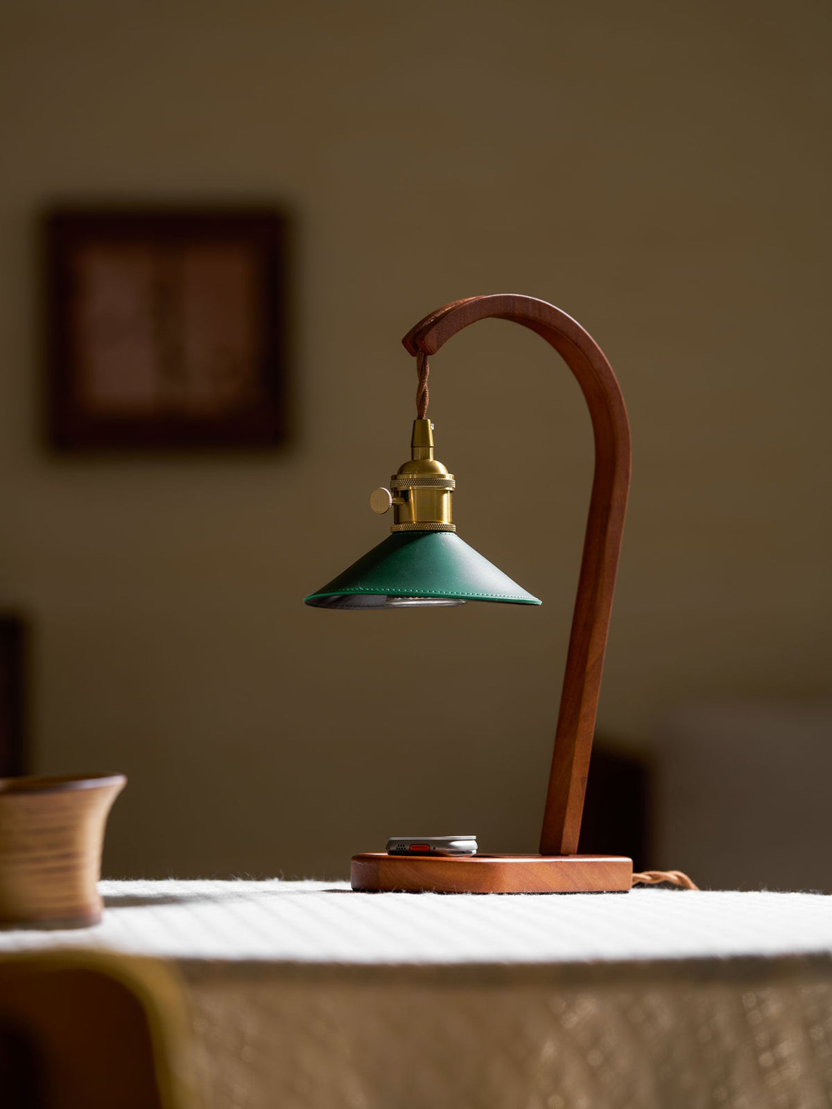 Diosa Table Lamp