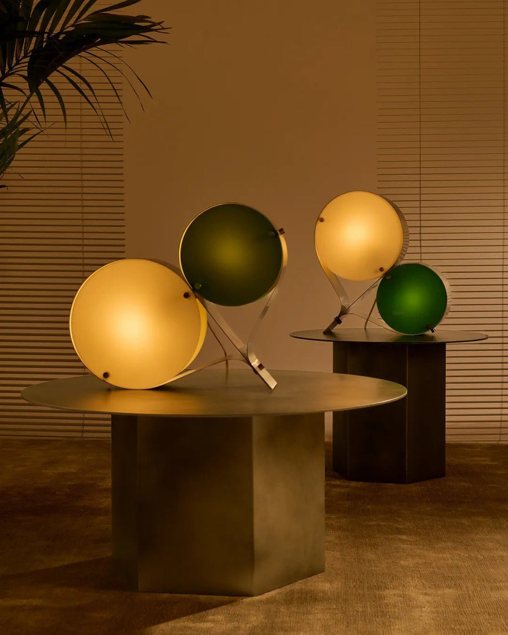 Duet Disc Table Lamp