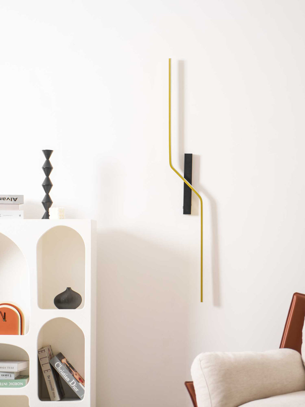 Echelon Rechargeable Wall Light
