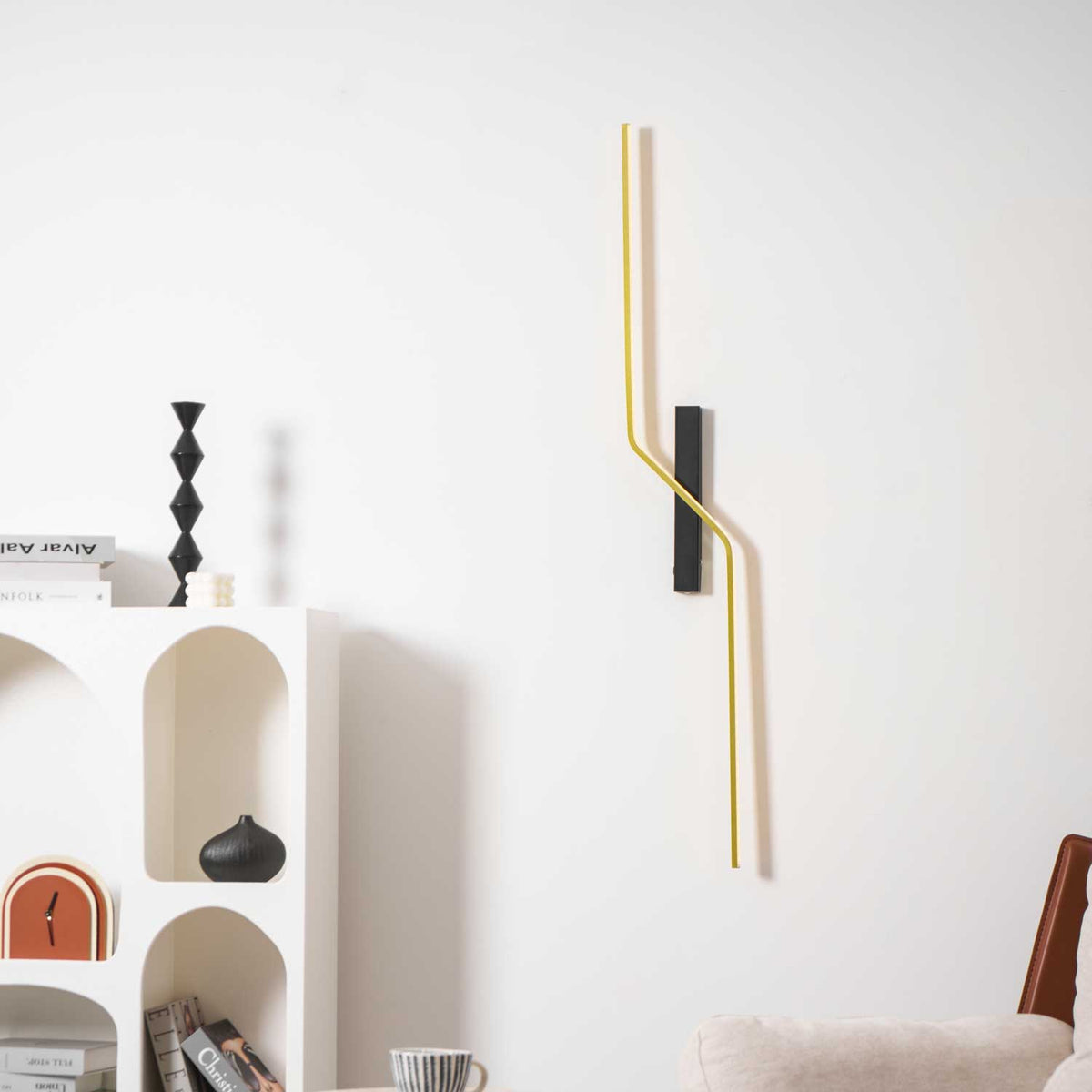 Echelon Rechargeable Wall Light