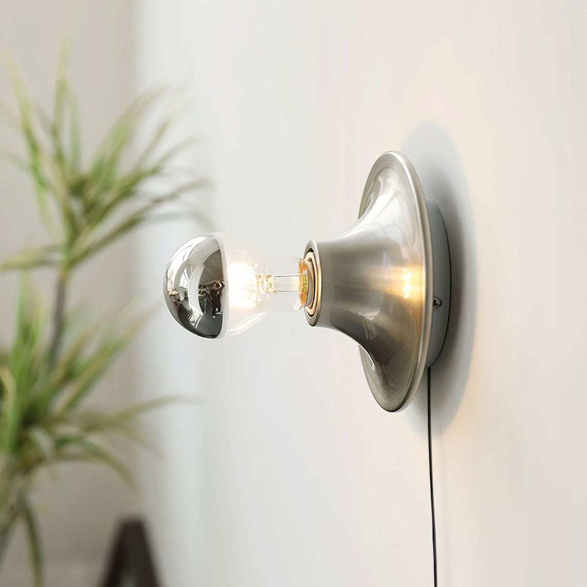 Eclipta Plug-in Wall Sconce