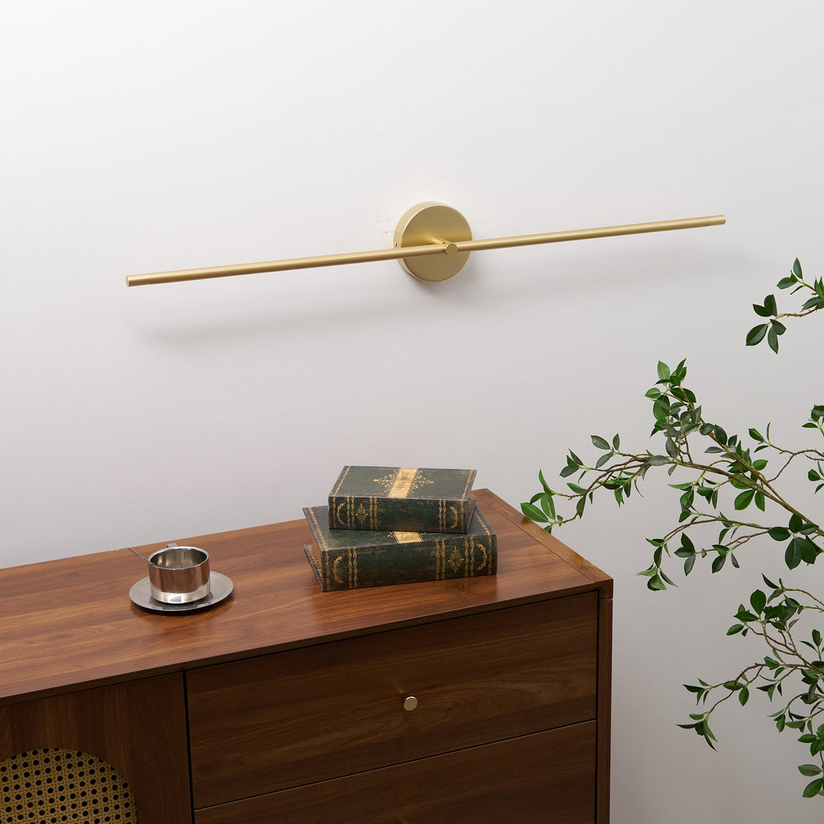 Minimalist Linear LED Wall Lamp