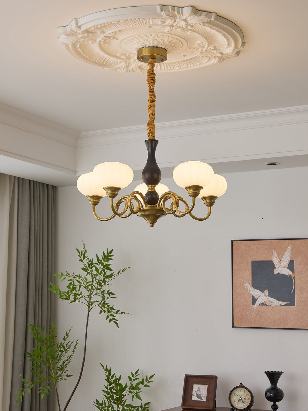 Elaris Chandelier