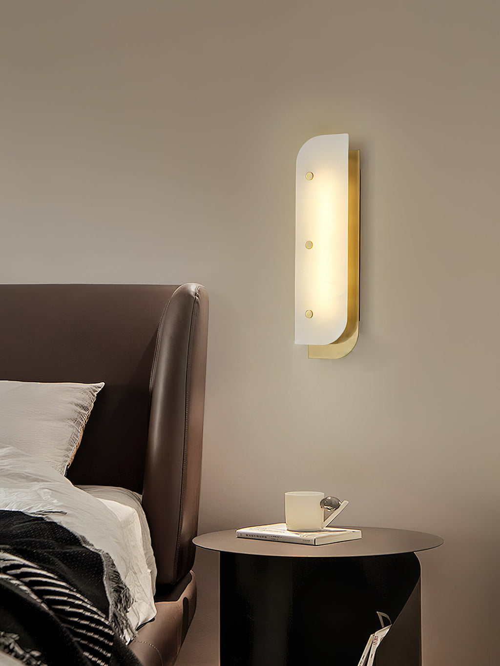 Elaris Wall Lamp