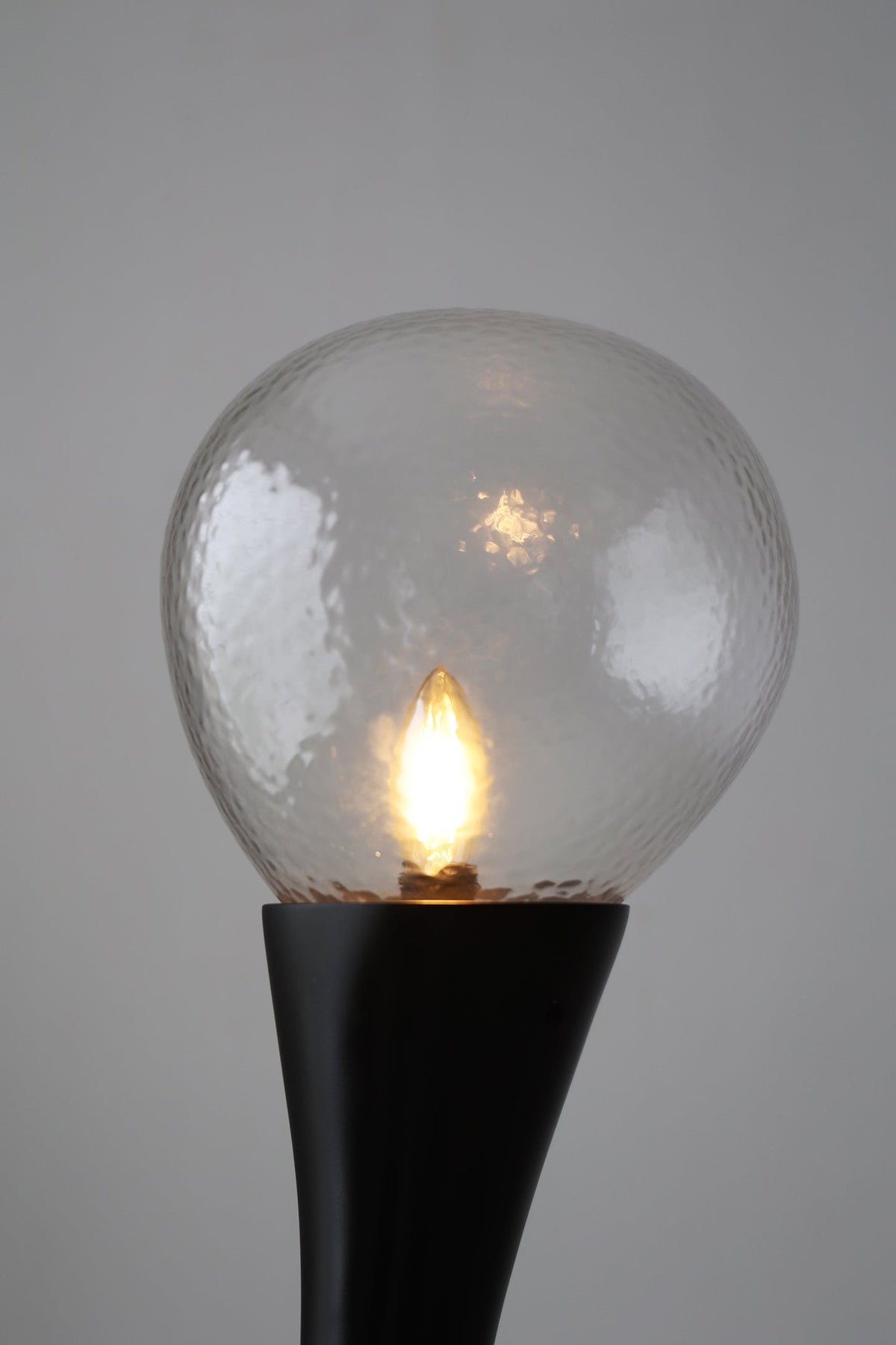 Elero Sculptural Floor Lamp