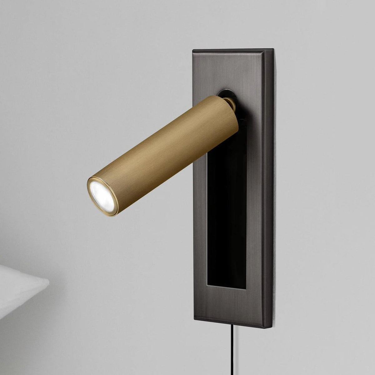 Embedded Bedside Plug - in Sconce
