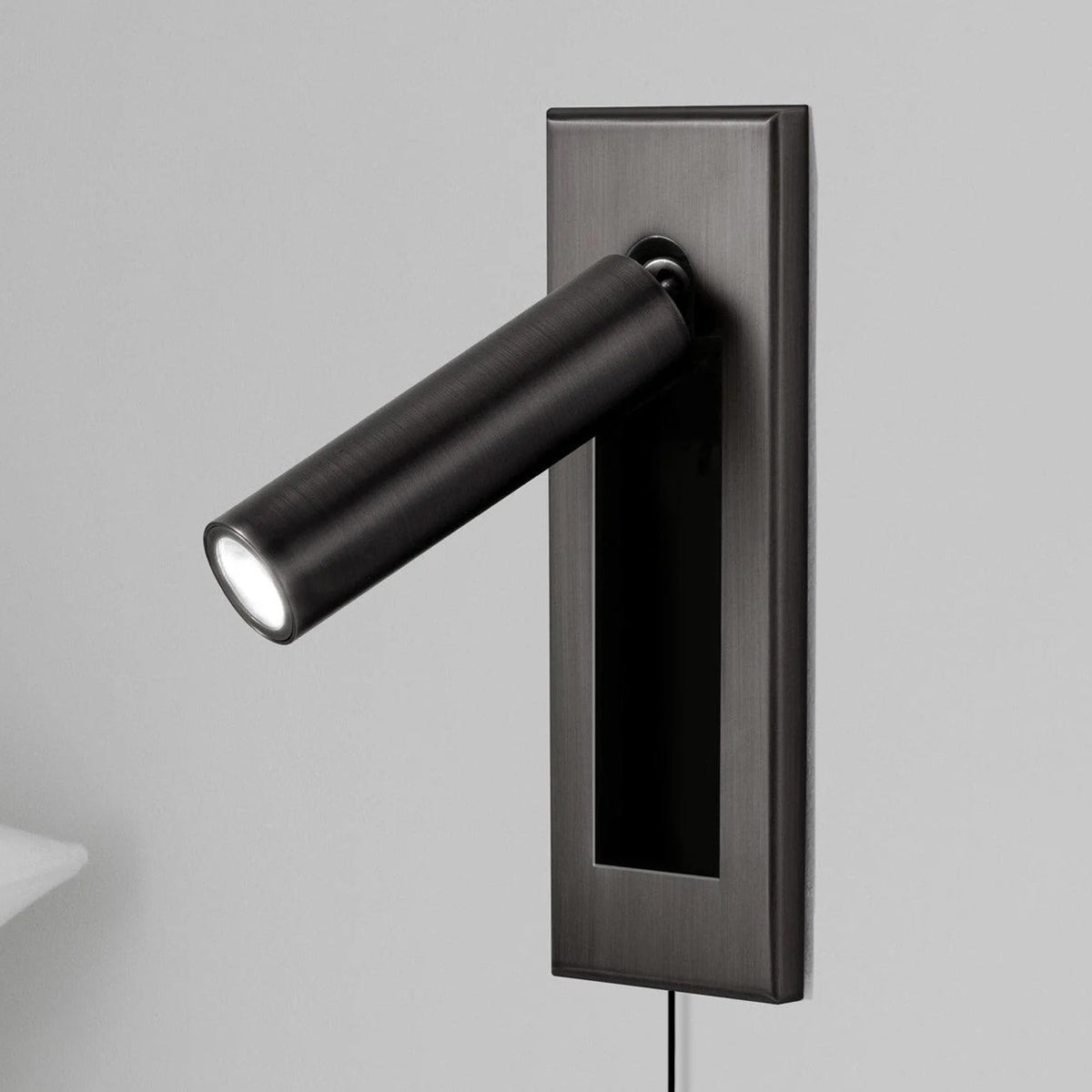 Embedded Bedside Plug - in Sconce