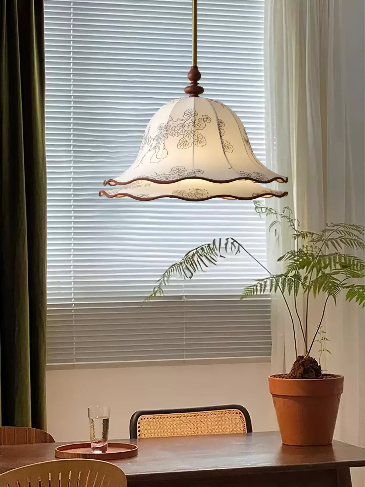 Emilia Floral Pendant Lamp