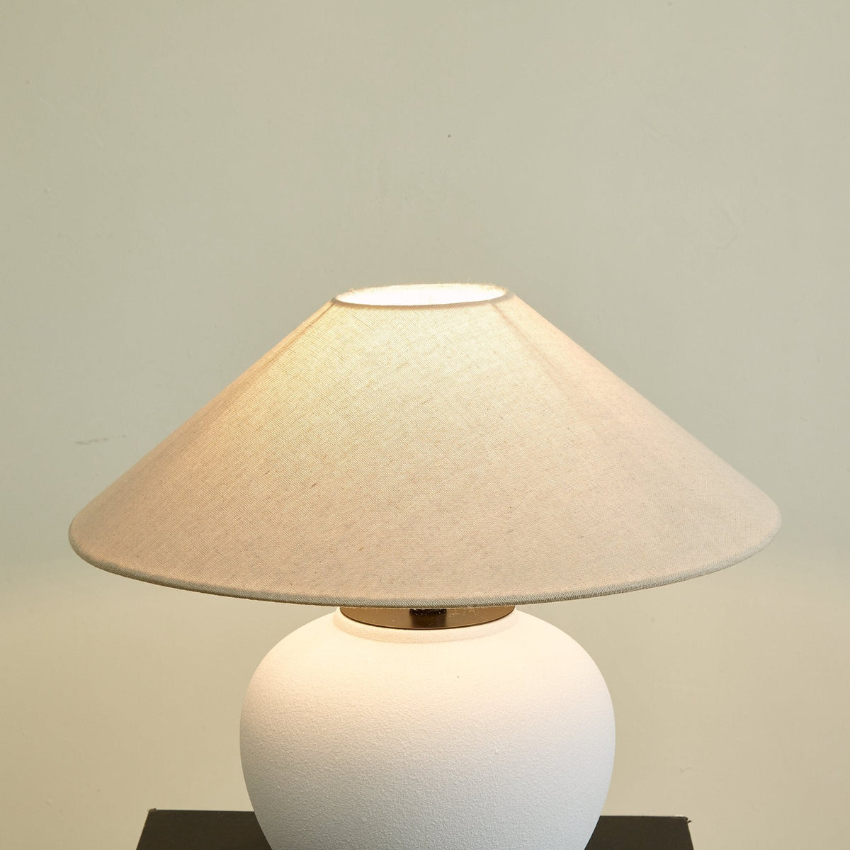 Erison Ceramic Table Lamp