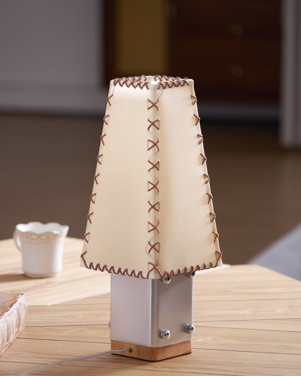 Estela Table Lamp