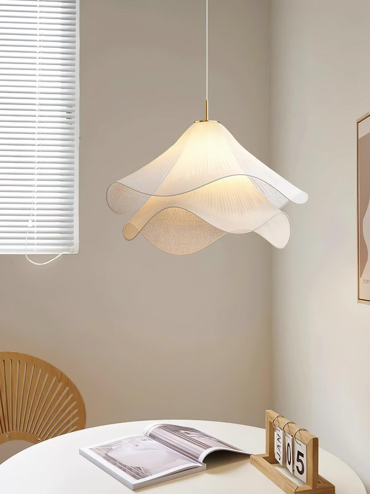 Ethereal Bloom Plug - in Pendant Light