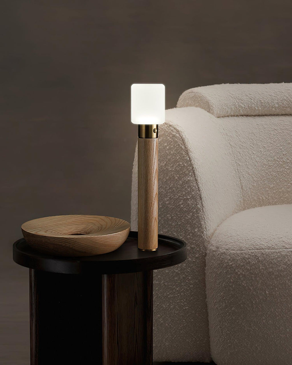 Fire Stick Built - in Battery Table Lamp