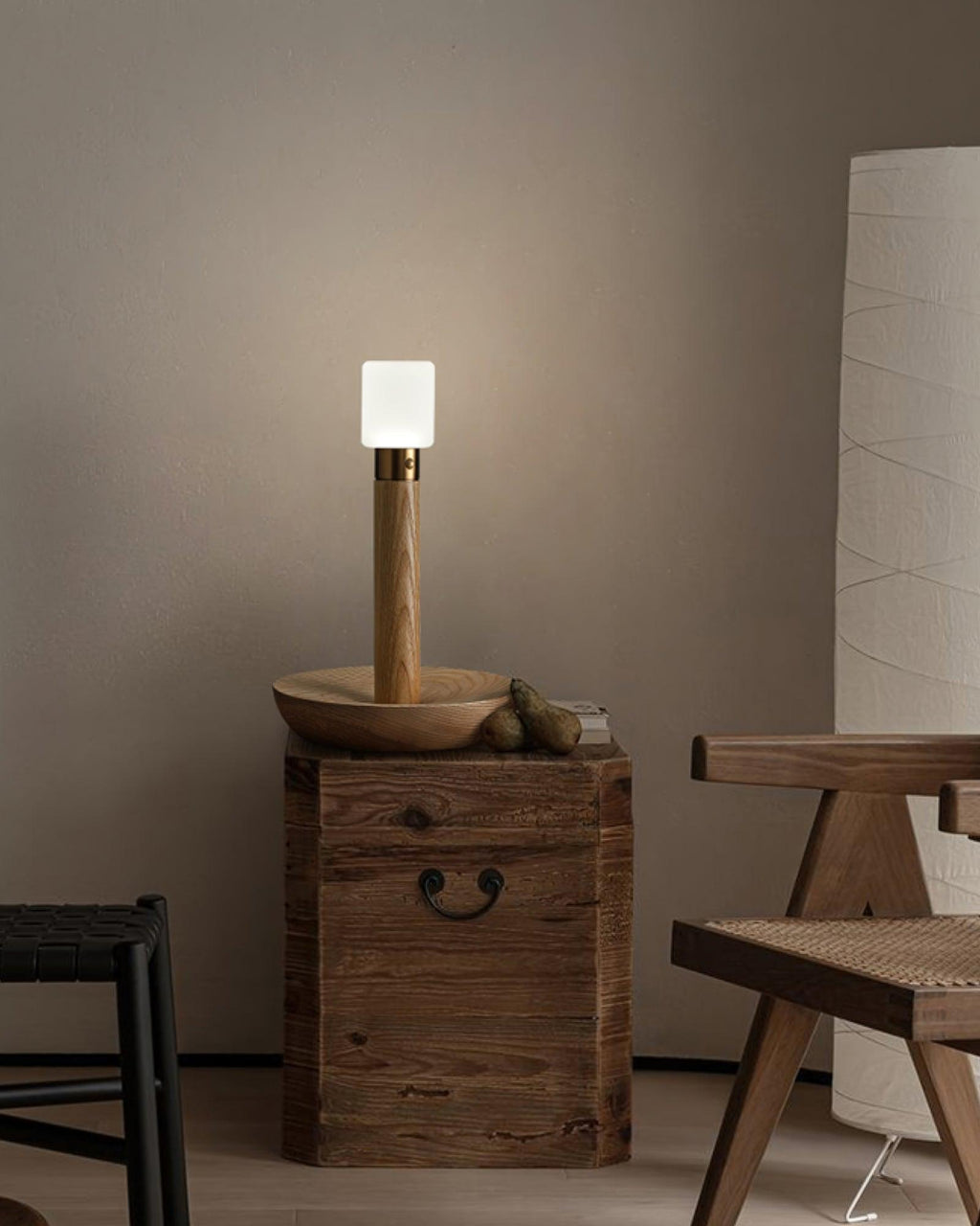 Fire Stick Built - in Battery Table Lamp
