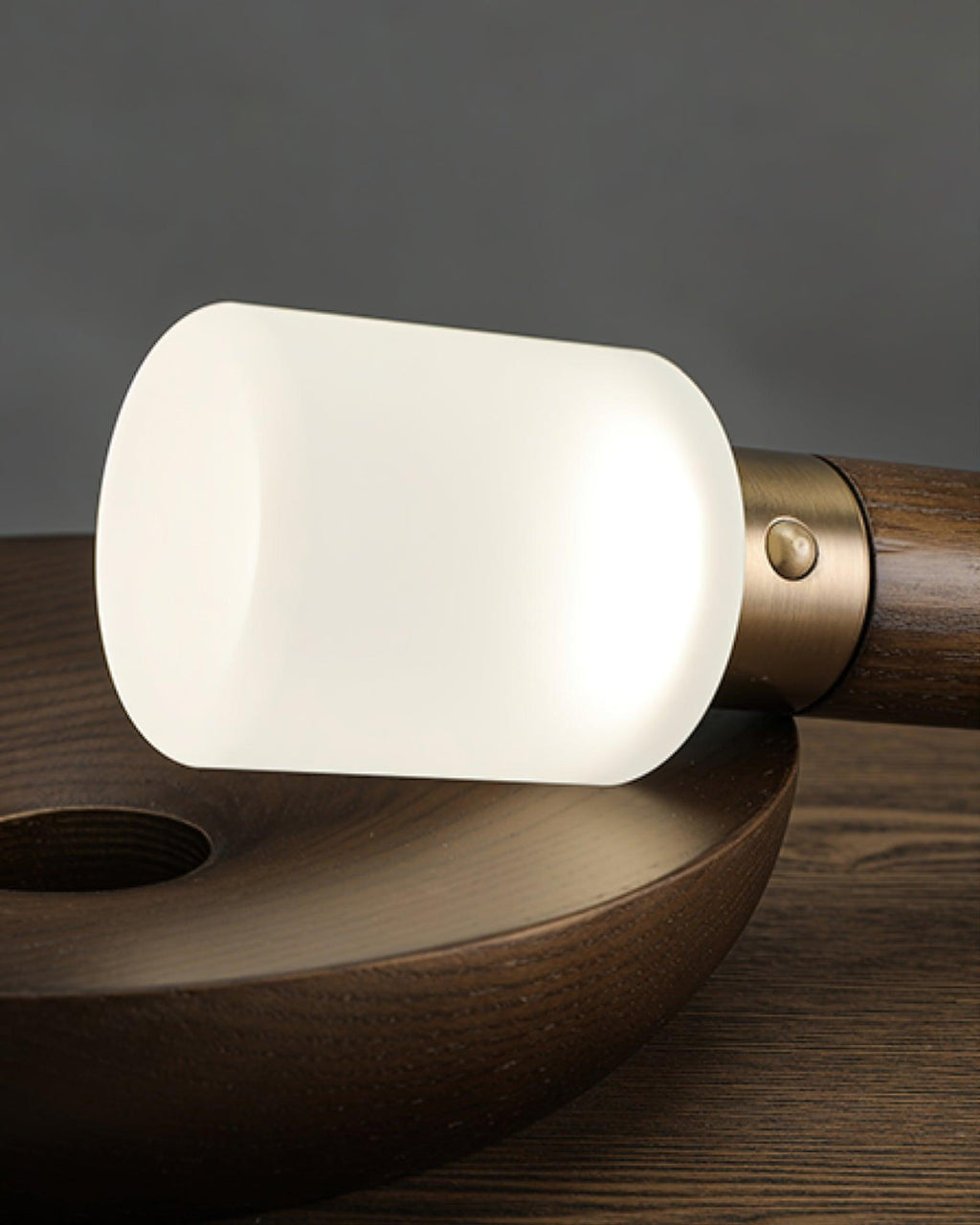 Fire Stick Built - in Battery Table Lamp