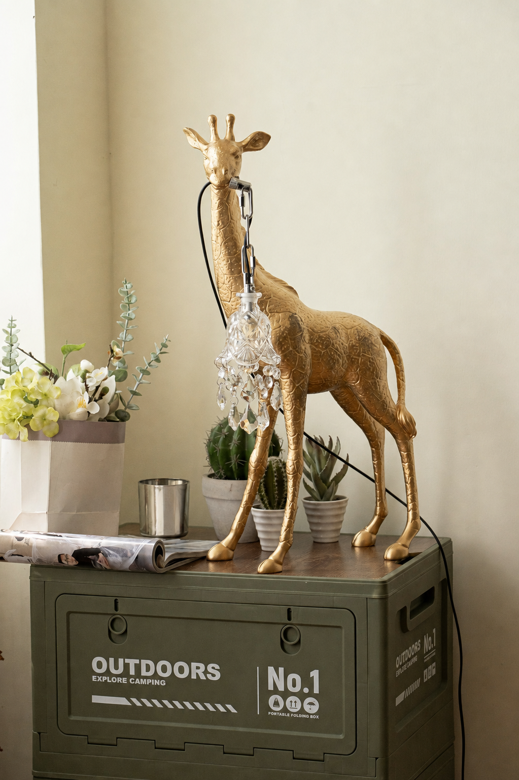Giraffe Royale Sculpture Floor Lamp