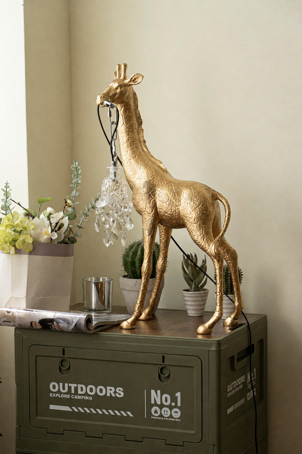 Giraffe Royale Sculpture Floor Lamp