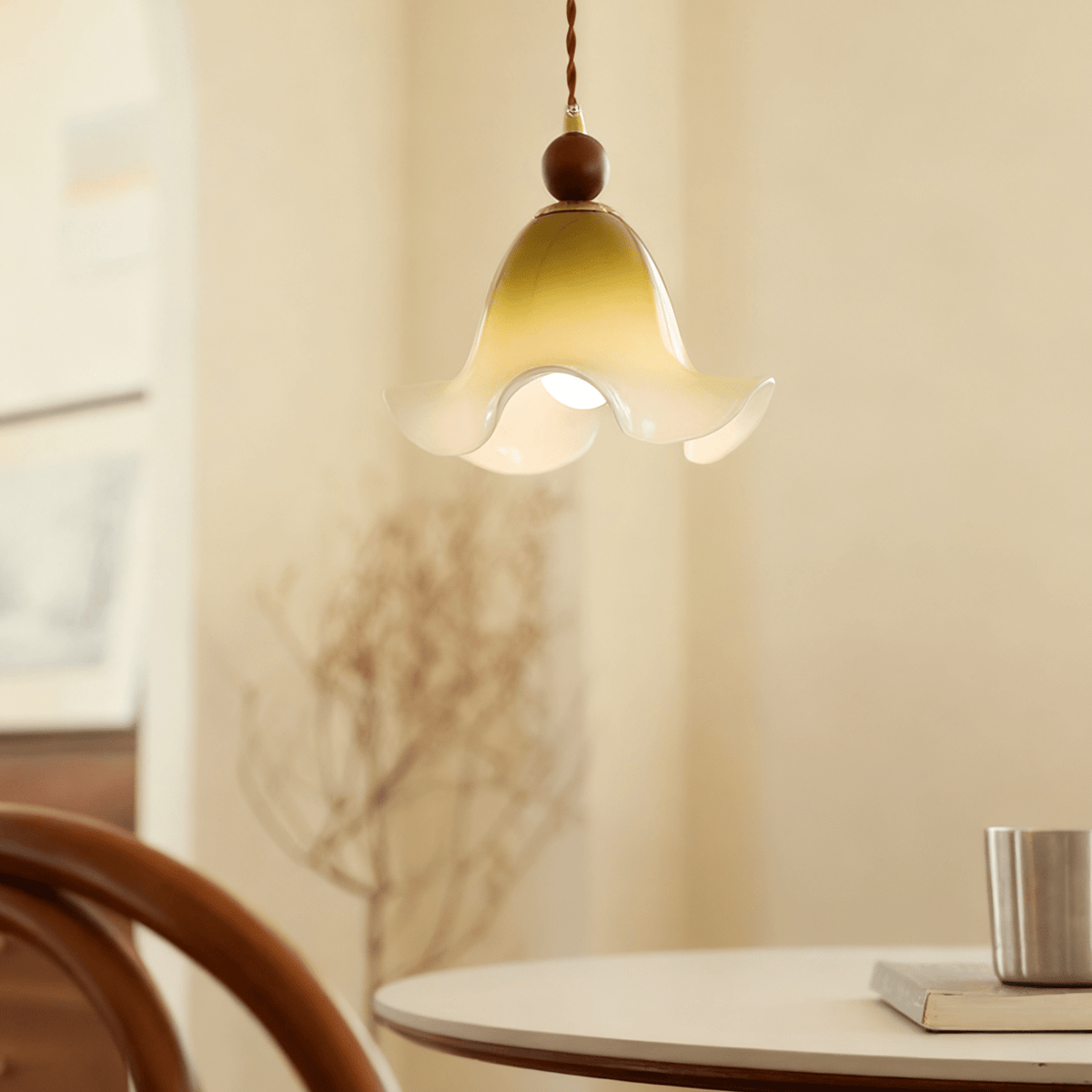 Gradient Petal Pendant Lamp