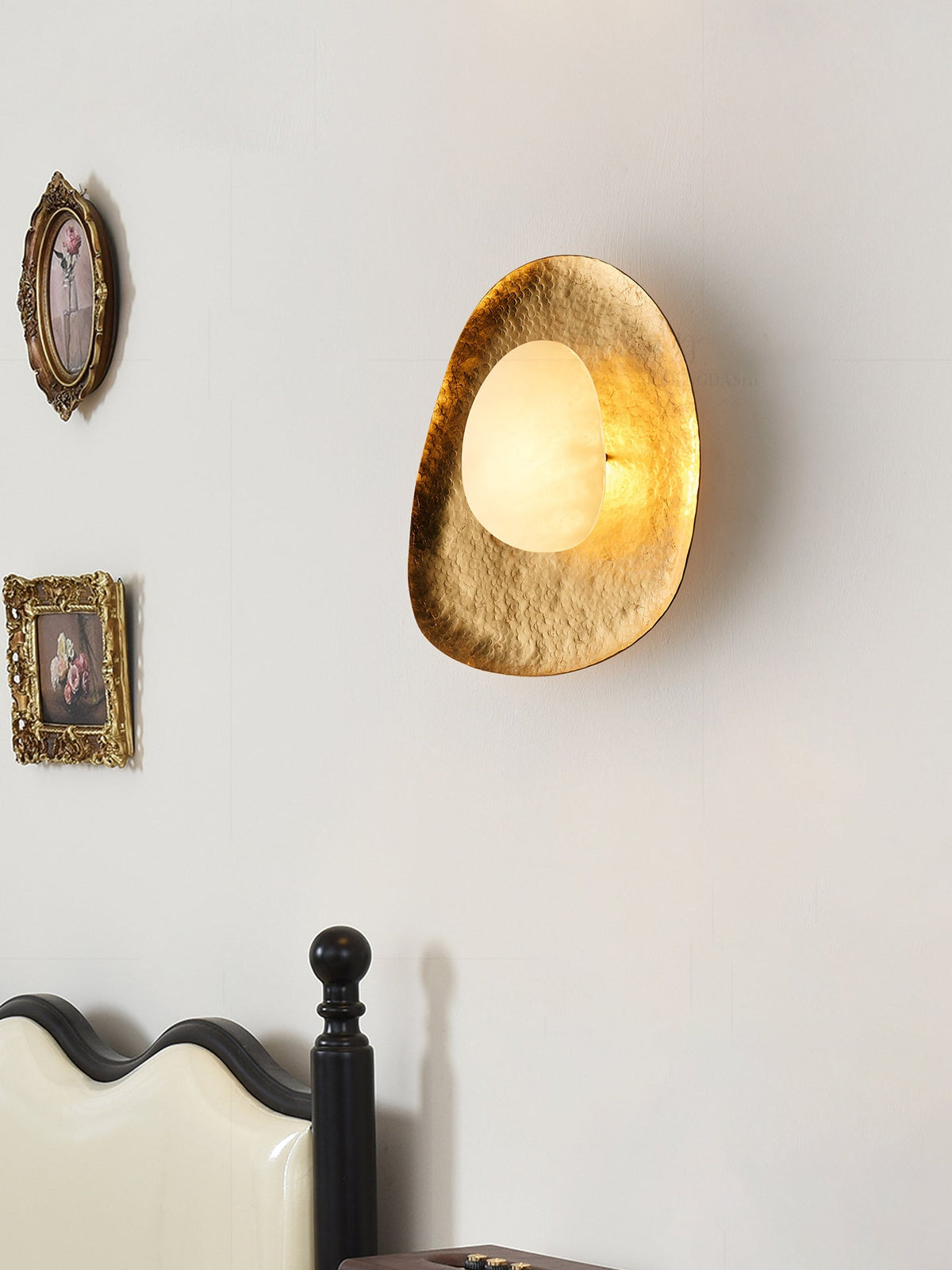 Haloform Aurea Wall Lamp