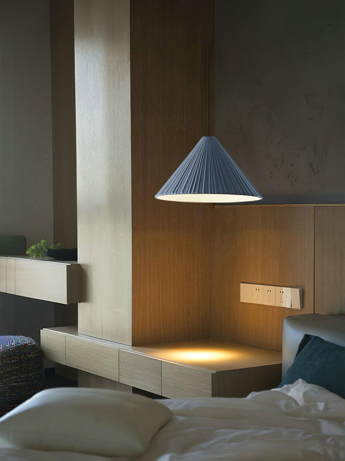 Hat Resin Pendant Lamp