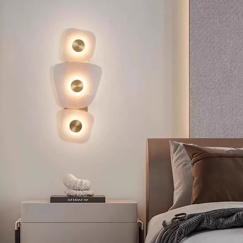 Holmdel Wall Lamp