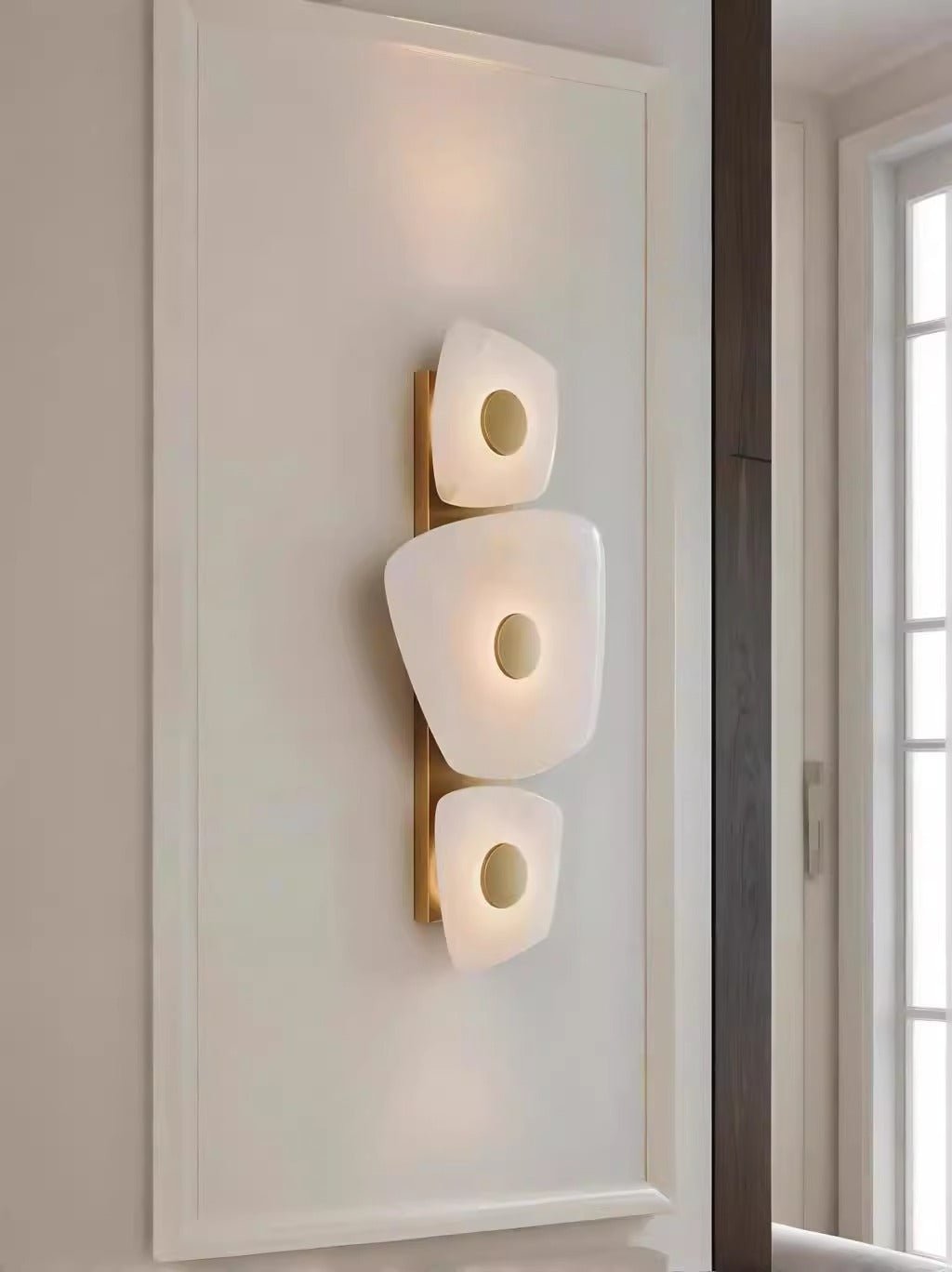 Holmdel Wall Lamp